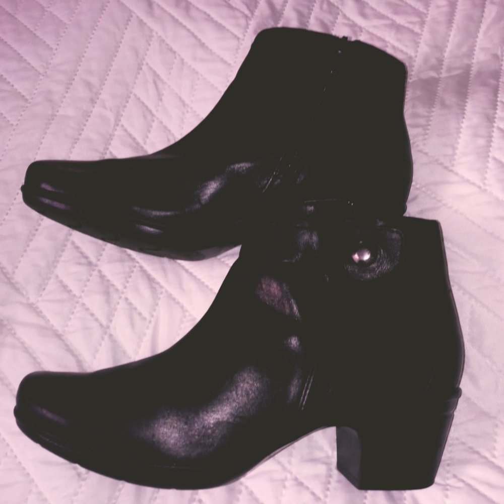 Clark's Leather Boots 8.5